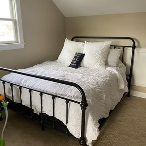 Anthropologie Duvet & Shams
